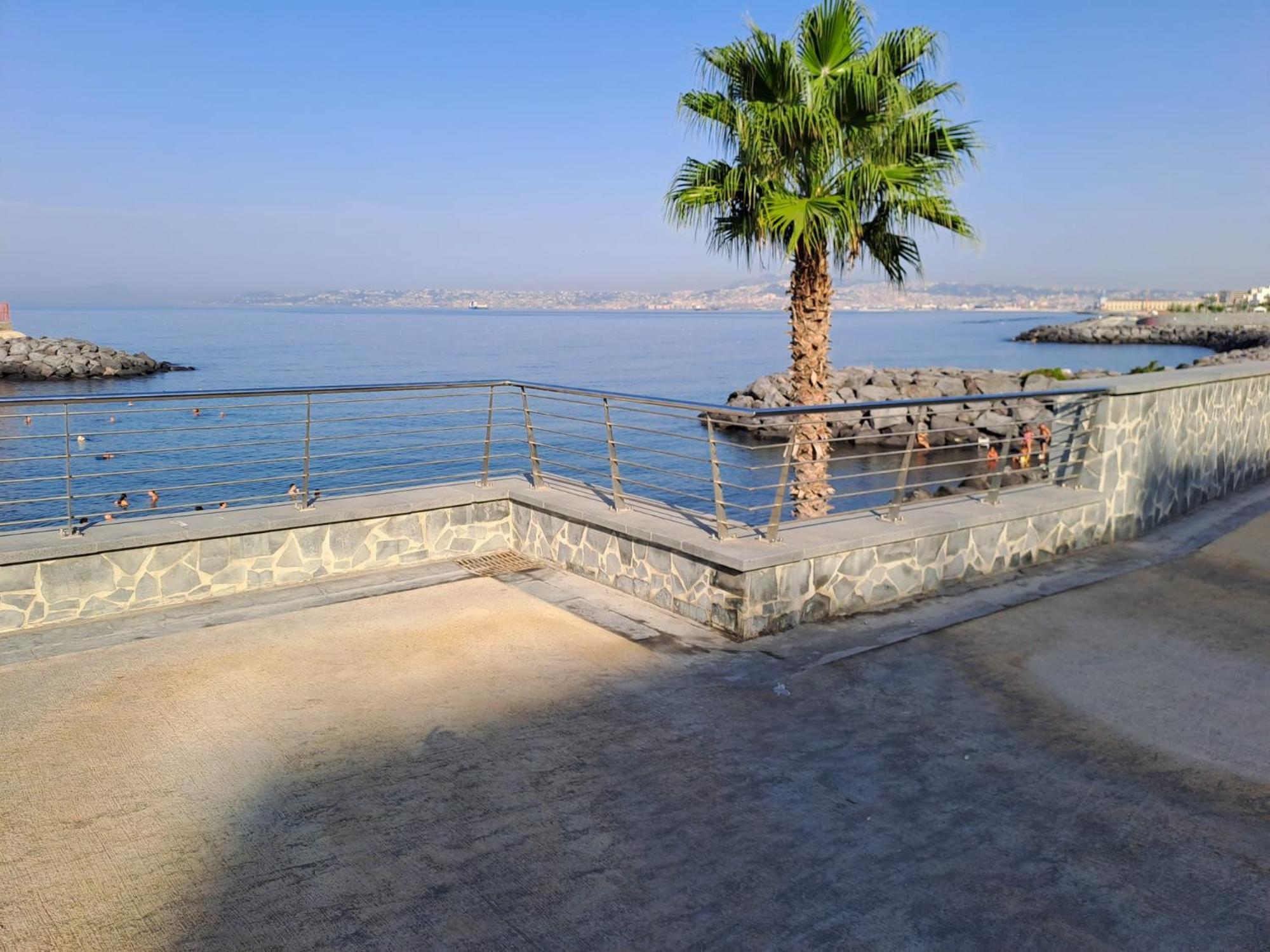 Neapolis Bay Apartment Portici Exterior photo
